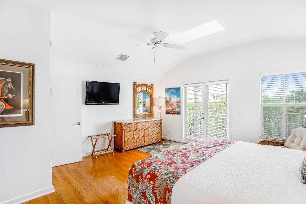 Casa Cubana @ Duval Square R14 Apartment Key West Bagian luar foto